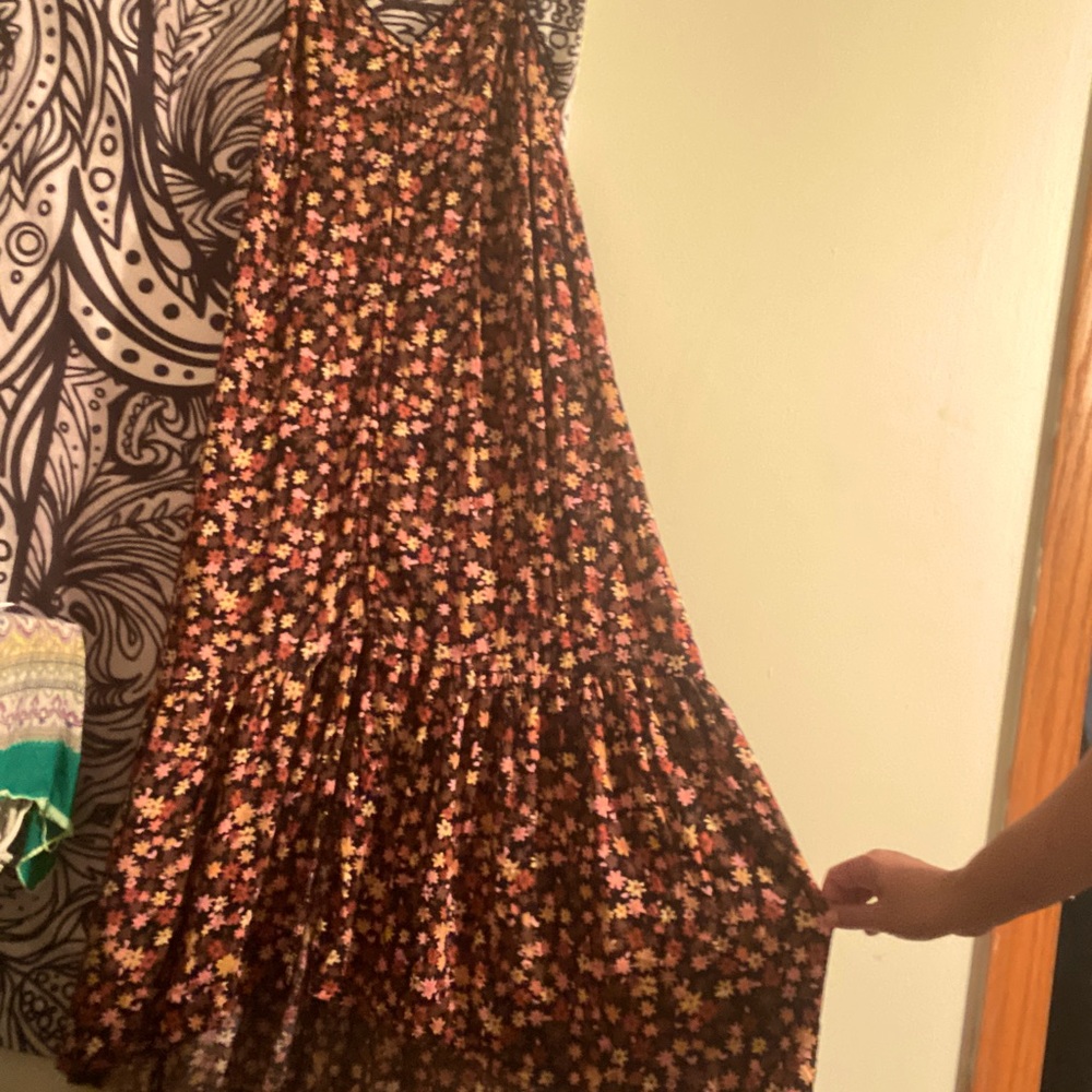 Long floral pattern spaghetti strap dress